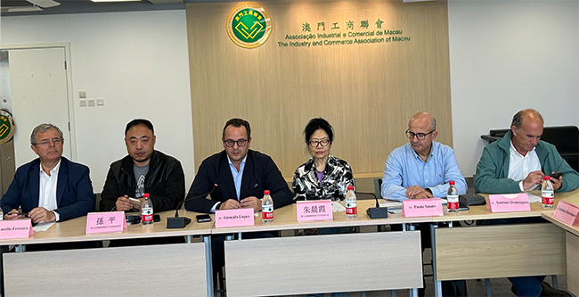 3、葡省长.jpg