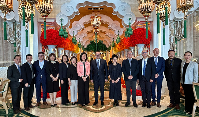 5、澳门大合影650.jpg